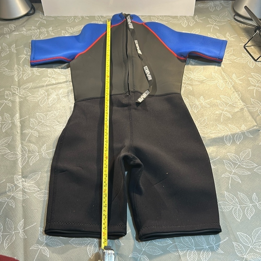 Child Bare Wet Suit. No sizing, measurement’s posted in pictures.
